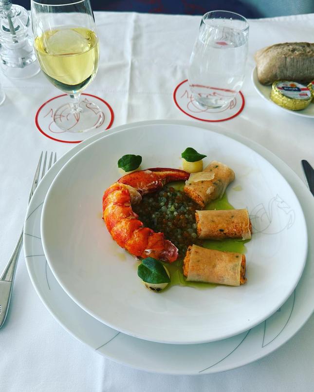 Air France La Premiere business class long-haul flight.