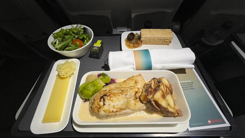 Swiss International Airlines, Business class Zurich (ZRH) to Oslo Gardermoen (OSL) on Airbus A220-300.