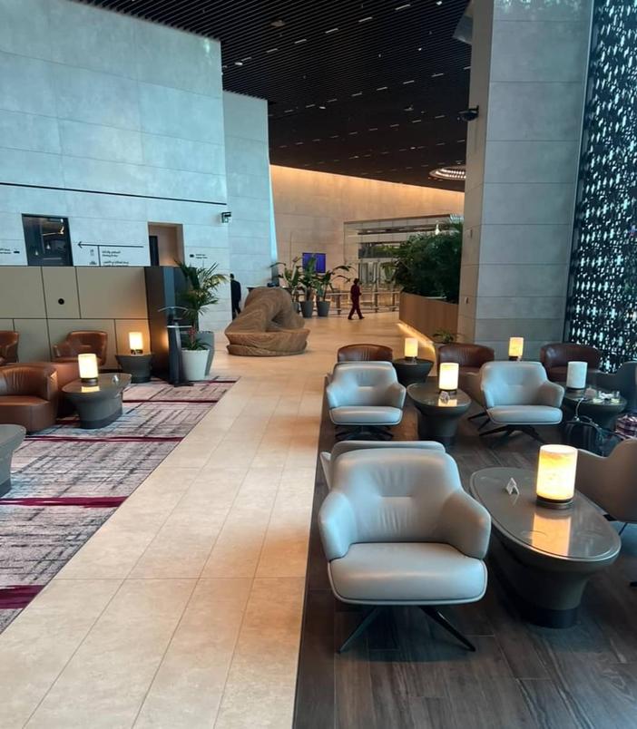 Qatar Airways business class Doha to Manchester