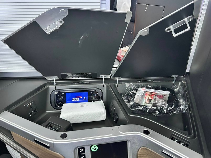 Just a quick look at #BritishAirways' Club World #businessclass with the new layout, what do you think?