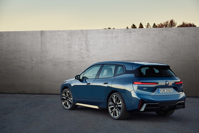 Meet the new 2025 BMW iX