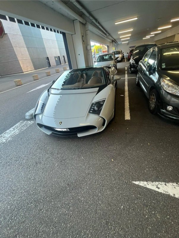 This is not a Toyota MR2 with a bodykit. This is a very rare and very real Lamborghini 5-95 Zagato Spyder. 