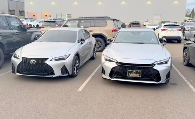 Lexus have facelifted the 2026 Lexus IS saloon/sedan. Here is a side-by-side comparison with the pre-facelift version.