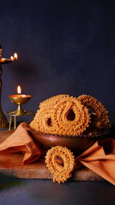 Diwali Snack - Moong Dal Murukku / Chakli