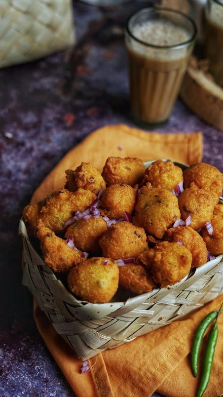 Healthy and Tasty Moong Dal Pakoda