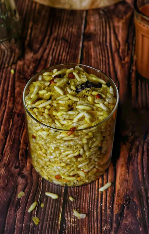 Murmura and Poha Mixed Chudwa / Chivda (Puffed Rice / Flatten Rice Mixture)