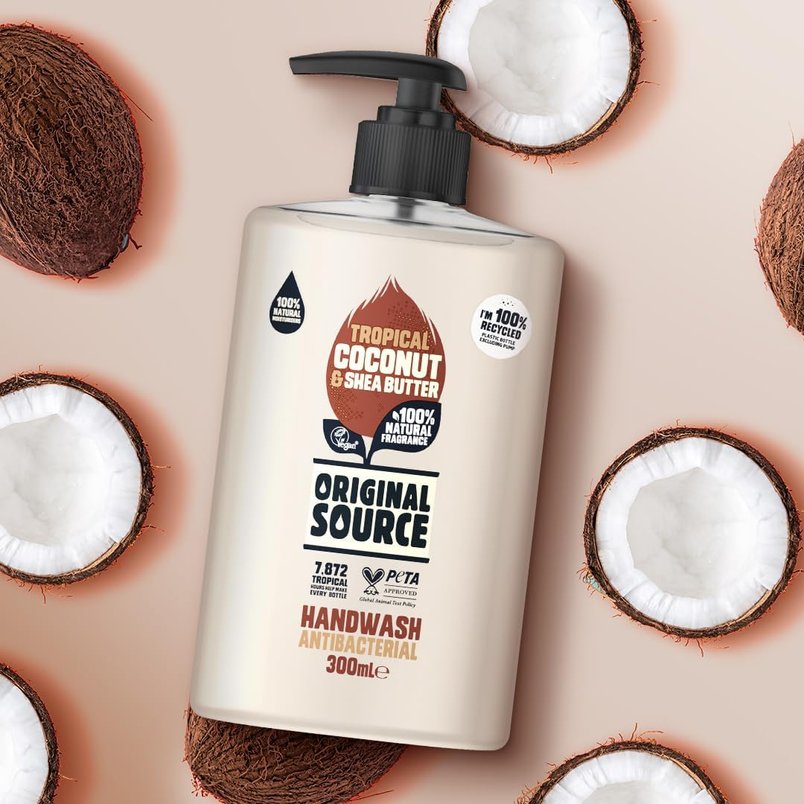 6 x 300ml Coconut & Shea Butter Handwash : Vegan, antibacterial, with 100% natural fragrance and natural moisturizers.