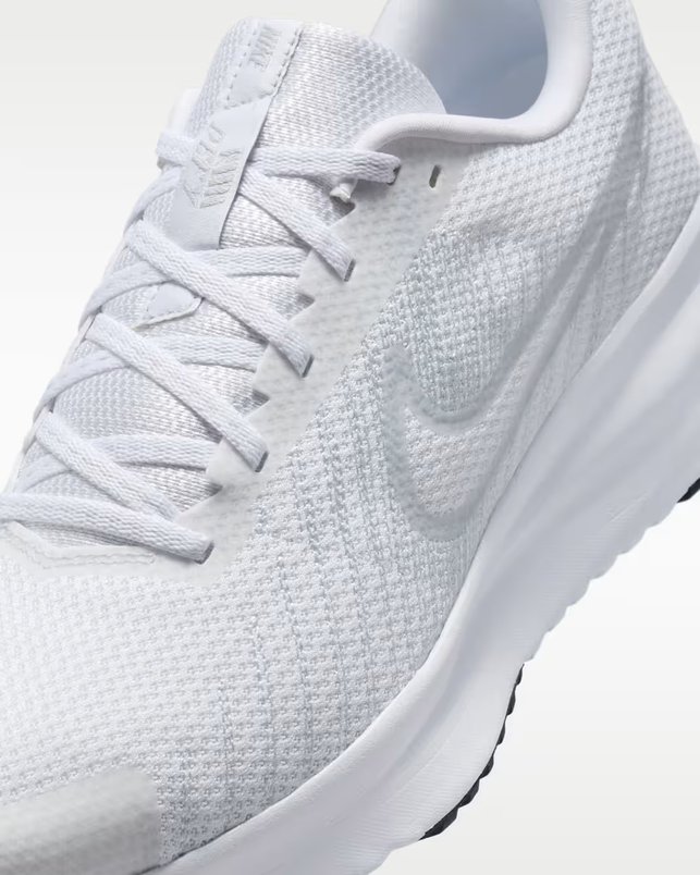 Nike Run Defy for £38.49 Sizes 5.5 to 13