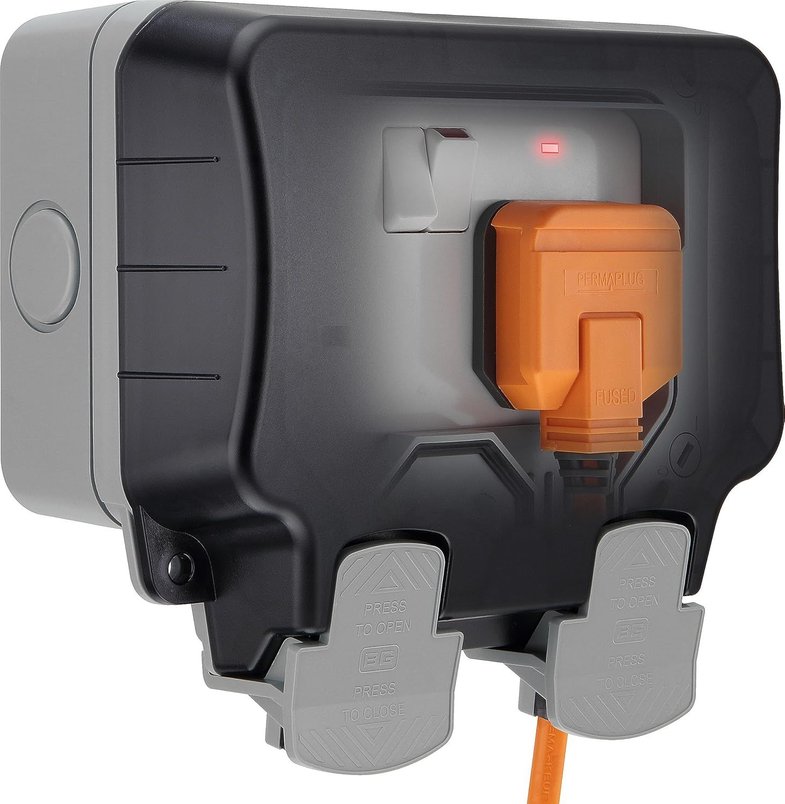 BG Electrical WP22 Outdoor Double Socket – IP66 Weatherproof, 13A for £8.39